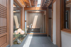 Jinseojae by BUTLER LEE -Hanok Korean traditional house